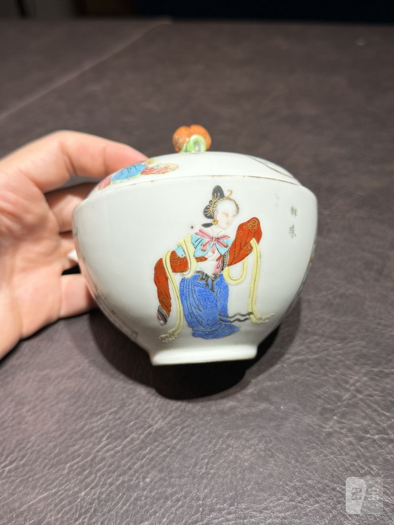 清道光 粉彩无双谱诗文壶 - 图4